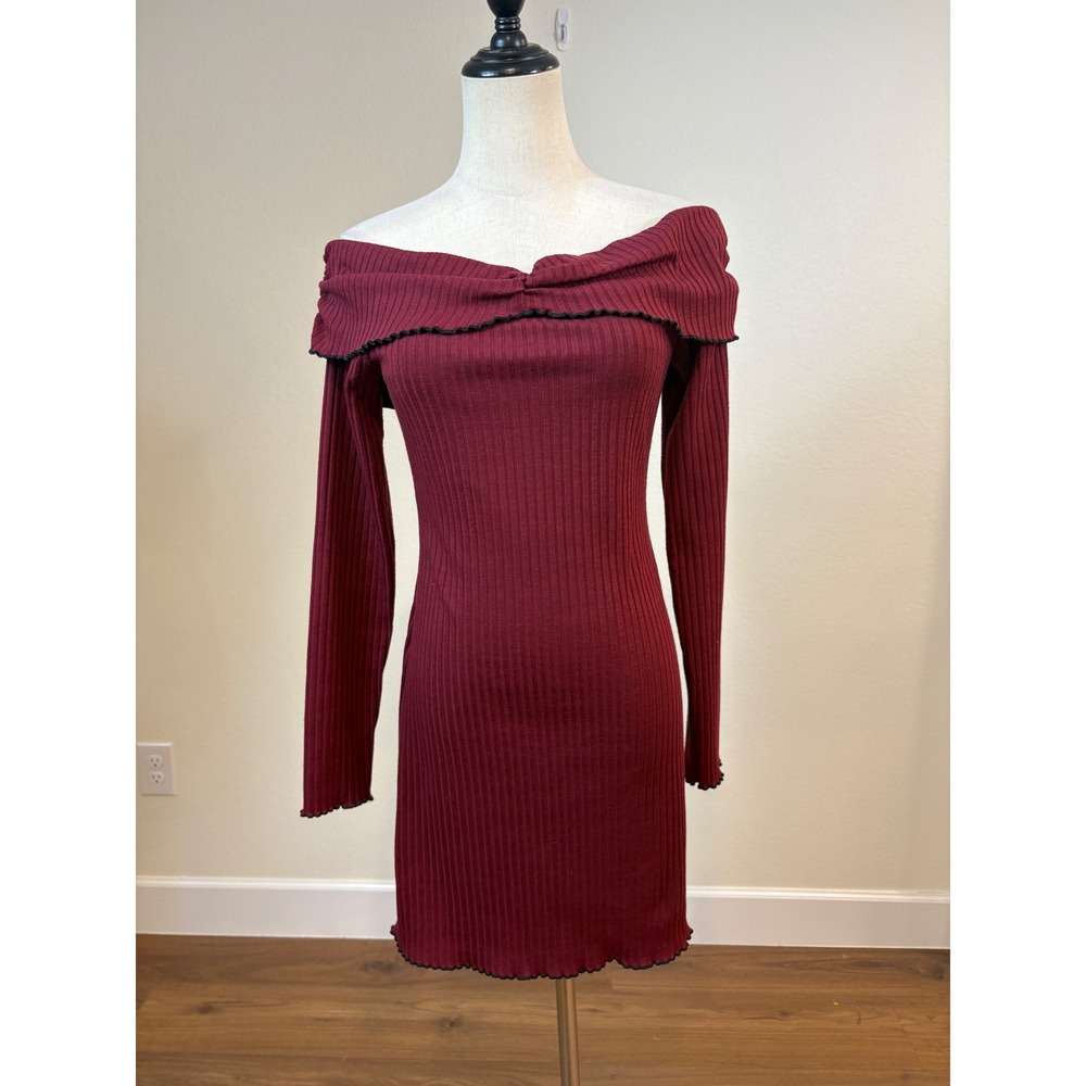 House of Harlow Revolve Ribbed Mini Dress M Burgundy Off Shoulder Knit Romantic